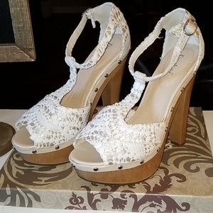 NWOT Limelight Womens Platform Sandal